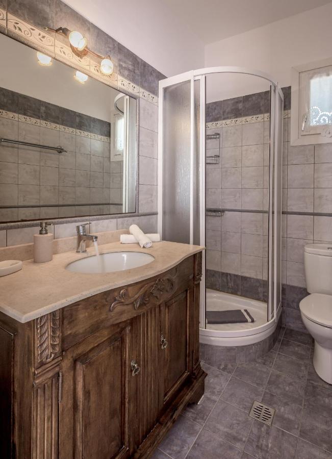 אדאמאס Akitos Maisonette מראה חיצוני תמונה