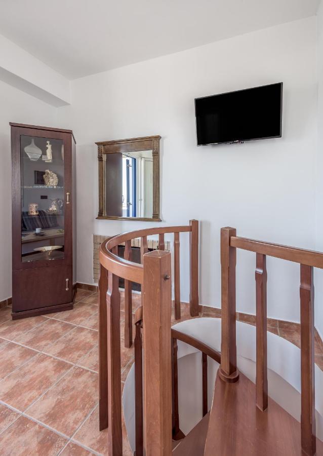 אדאמאס Akitos Maisonette מראה חיצוני תמונה